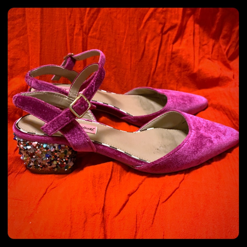 Betsey Johnson velvet jewel mule sandals 6.5 M